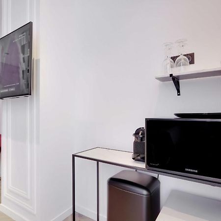 Couples Getaway Unit With Jacuzzi - City Center Paris Extérieur photo
