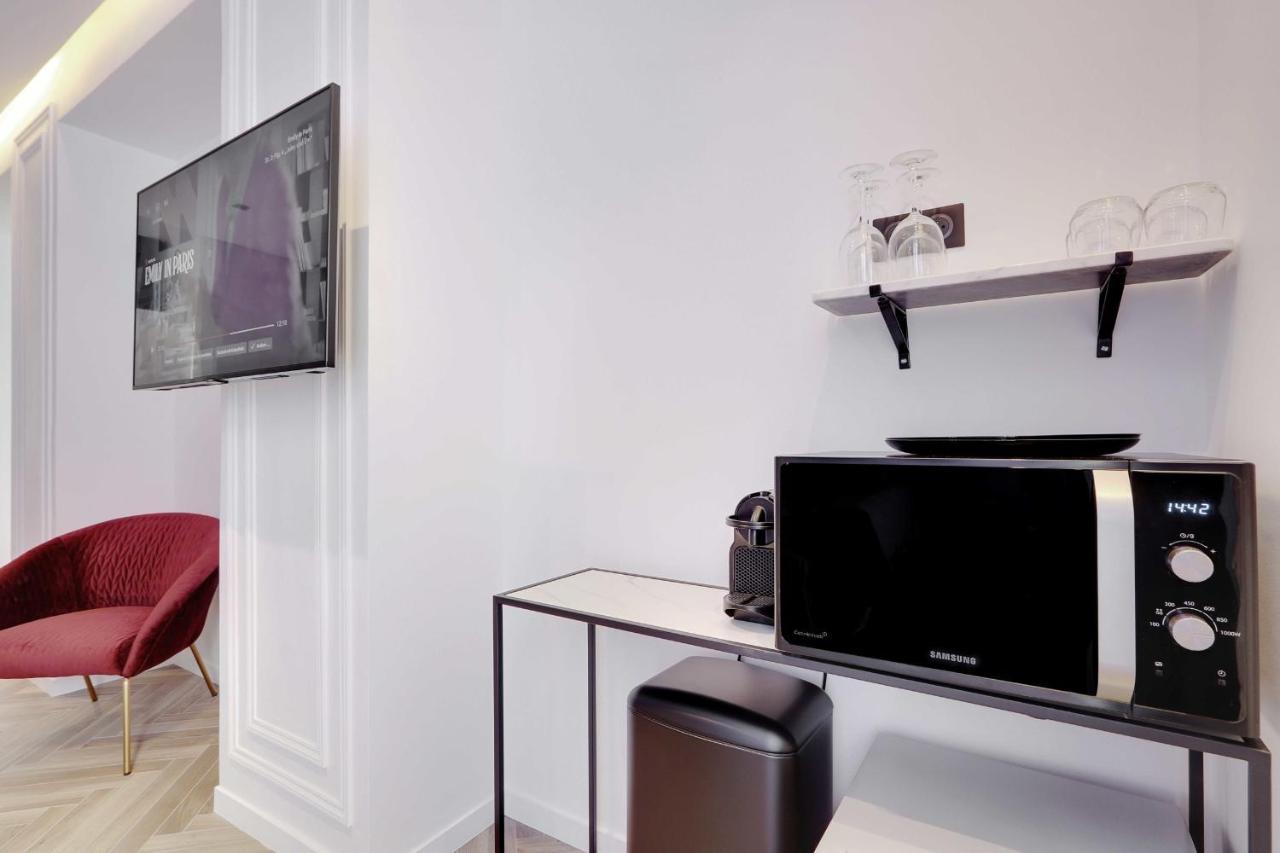 Couples Getaway Unit With Jacuzzi - City Center Paris Extérieur photo